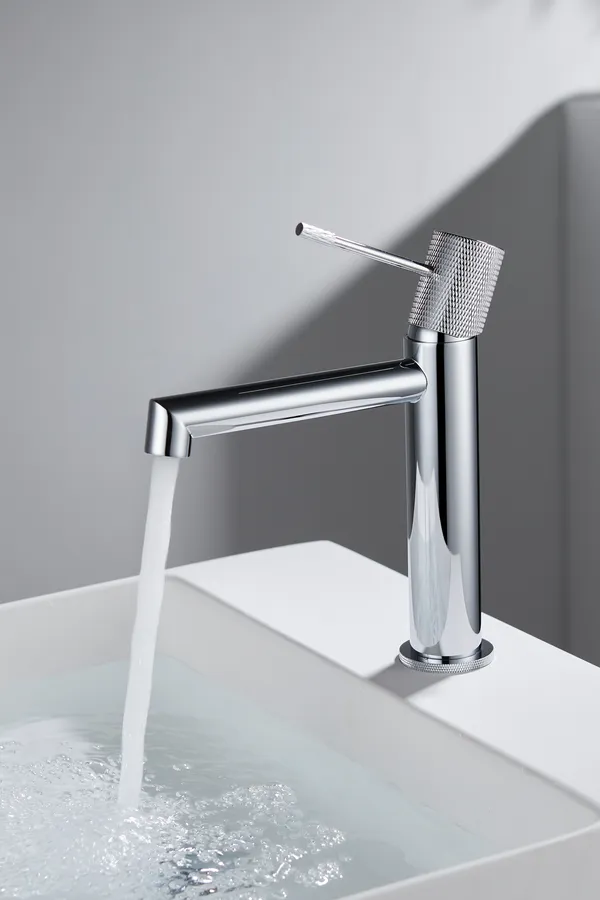 robinet cuisine metal