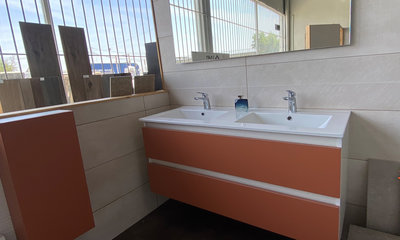 sdb showrrom orange rogné Show room Salle de bain
